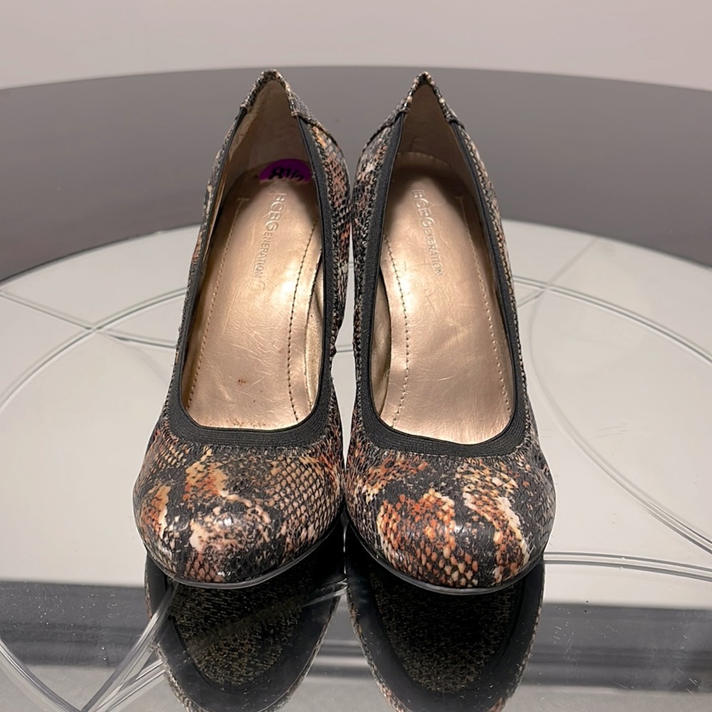 **BCBGeneration Snake print heels